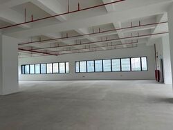 Commonwealth Avenue (D3), Factory #496513941